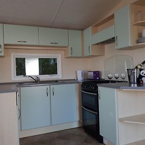 Holiday Home Sunny Vale Cedar 6